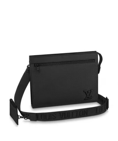 Louis Vuitton Messenger Voyage M59329
