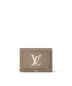Louis Vuitton Cléa Wallet M82370