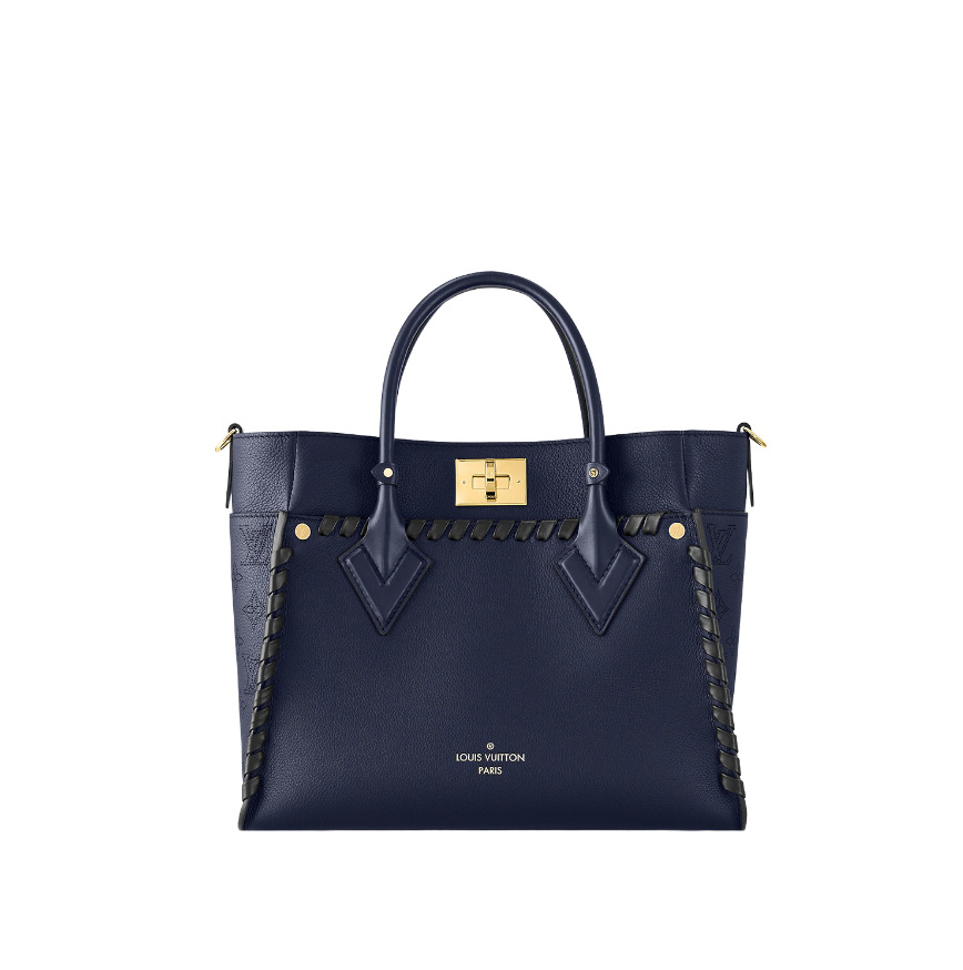 Louis Vuitton On My Side MM M21569