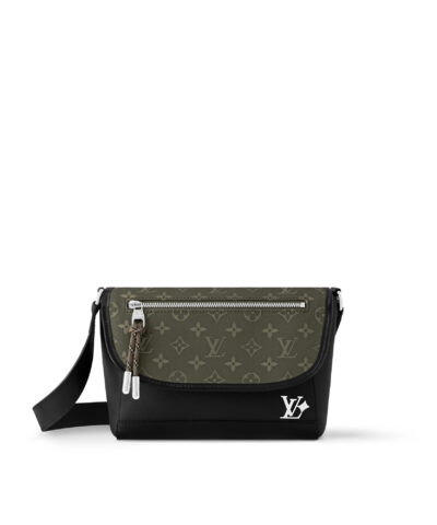 Louis Vuitton Pulse Messenger M12625