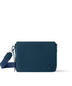 Louis Vuitton Takeoff Messenger M23709