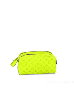 Louis Vuitton Dopp Kit M10144