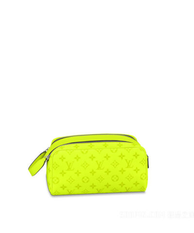 Louis Vuitton Dopp Kit M10144