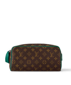 Louis Vuitton Dopp Kit M12639
