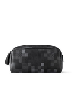 Louis Vuitton Dopp Kit M15109